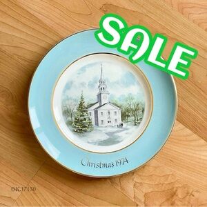 Vintage Avon Christmas 1974 Collector Plate Second Edition “Country Church”